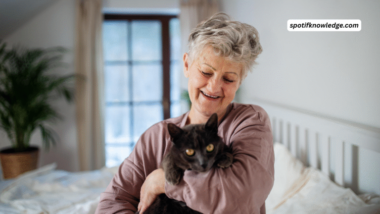 How Pets Improve Seniors' Quality of Life in Assisted Living